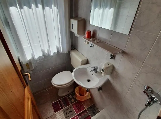 Pr` Florjan Gæstehus 3*