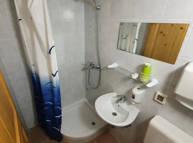 Pr' Florjan Πανσιόν